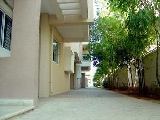 Stopovers Serviced Apartments - Hebbal Bangalore Exteriör bild
